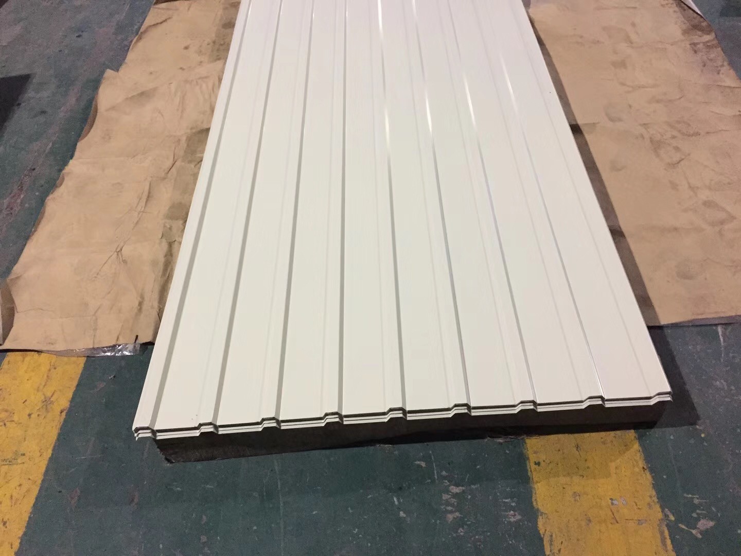 26 Gauge Thick Prepainted Aluminum Used For Roofing Corrugated Sheet